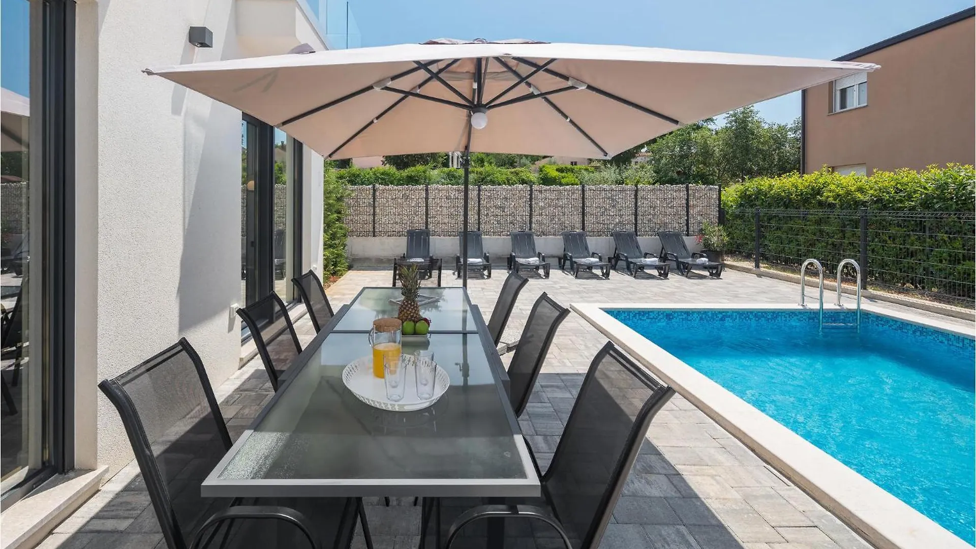 Lovely Home In Radmani With Outdoor Swimming Pool 0*,